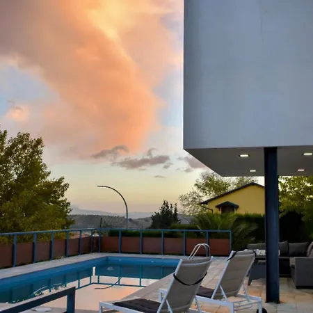 Sierra Villa *